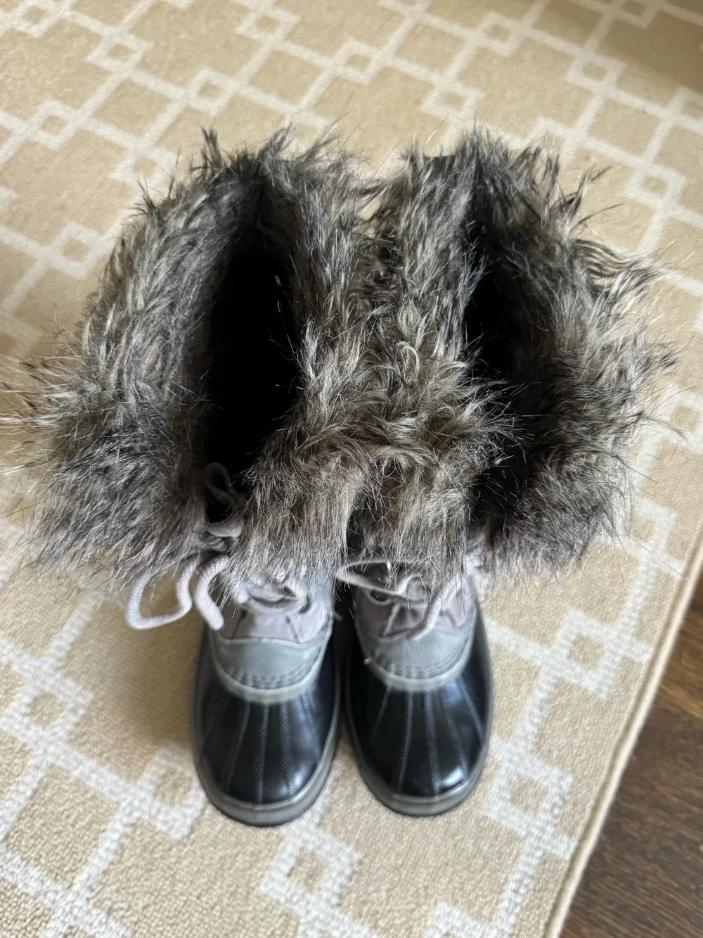 Sorel Joan of Arctic Waterproof Insulated Snow Boots Quarry Gray Black Size 8